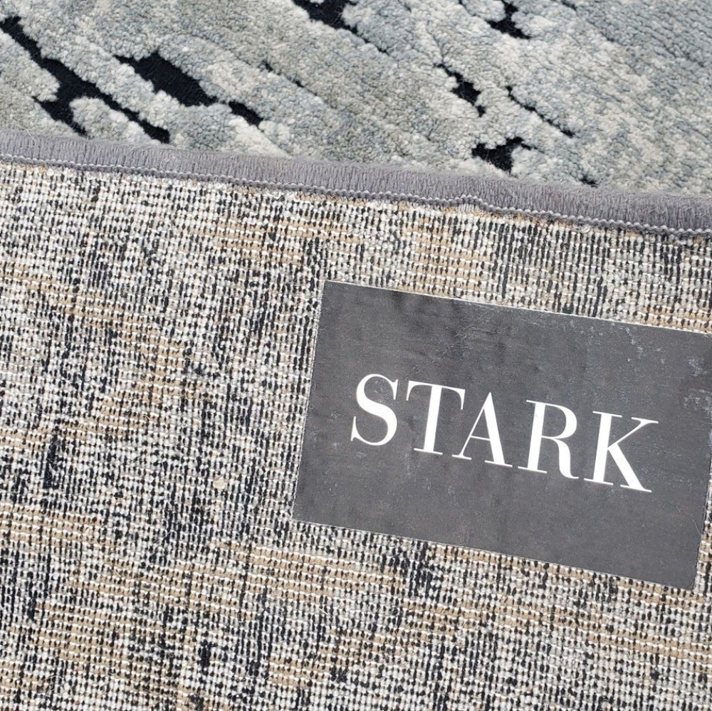Stark rug with pad